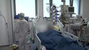 Nemocnice sa plnia covidovými pacientmi. Ráno sme mali už len 16 pľúcnych ventilácií