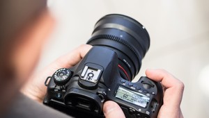 Prikázal mi vyzliecť si tričko, mala som iba pätnásť, šokuje megastar