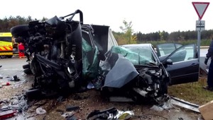 Prevádzač po nehode ušiel na Slovensko. V nemocnici sa vypočúvaniu nevyhol