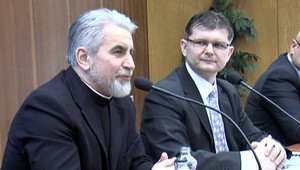 Vatikán vyšetruje slovenského biskupa Milana Chautura. Dievča mal zneužívať v dome starých rodičov