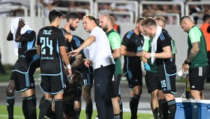 Slovan to zvládol aj bez Weissa juniora, gól v Mostare odobril systém VAR