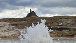 Slovenské Pamukkale na Sivej brade. Vzácny je nielen samotný gejzír, ale aj biotop okolo neho