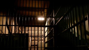 Za záškoláctvo žiaka nemusí ísť rodič do väzenia