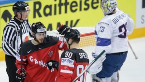 Francúzi potrápili Kanadu. Favorita spasil v závere Fleury