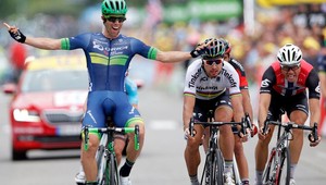 V 10.etape Sagan druhý! V špurte ho zdolal iba Matthews