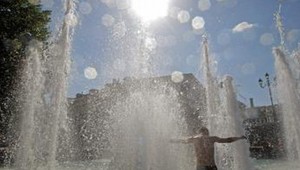 Prichádzajú extrémne teploty, treba dbať o svoje zdravie, varuje SHMÚ