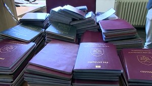 Polícia rozložila gang falšovateľov dokladov