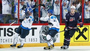 Fíni poslali Američanov domov gólom deväť sekúnd pred koncom