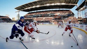 Výnimočný zápas. Pod holým nebom dve asistencie Tatara