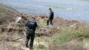 Rieka plná ampuliek, ihiel, striekačiek. Ma to na svedomí lekárka?!