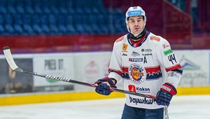 Jeho životný príbeh vháňa ľuďom slzy do očí: Po smrti manželky sa hokejista Juraj Valach nevzdal a...