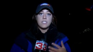 VIDEO: Reportérku počas živého vysielania zrazilo auto