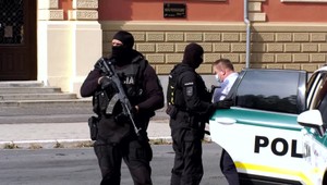 Pre exsudcu, ktorý je obvinený z korupcie, žiadal prokurátor predĺženie väzby. Súd mu nevyhovel