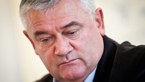 Ján Slota o alkohole: Pijem, ako iní poslanci...