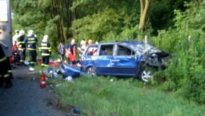 Vážna nehoda neďaleko Kútov: Zranila sa celá rodina!