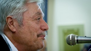 Juraj Kukura svojej žene vyká, vraj je to príjemnejšie