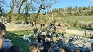 Hrôza pod Spišským hradom. Príbuzní počuli klopkanie a hlasy z hrobu