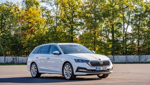 Škoda za prvý polrok medziročne rástla o vyše 37 percent,  zákazníkom na Slovensku dodala 9 tisíc áut