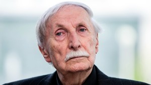 Maestro Ladislav Chudík oslavuje v nemocnici, zotavuje sa zo zápalu pľúc