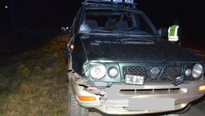 Ďalšia tragédia na cestách: Chodca bez reflexných prvkov zrazilo auto