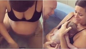 Neuveriteľné video z pôrodu: Dieťa priviedla na svet bez trápenia, bez kriku, aj bez krvi
