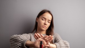 Farebné, trblietavé, a – zdraviu škodlivé. Union upozorňuje, že elektronické cigarety predstavujú pre zdravie riziko