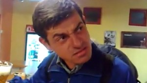 VIDEO: Mr. Bean na Slovensku? Prichytili ho v krčme!