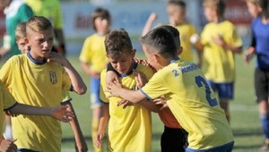 Radosť a slzy! Neuveríte, čo vyviedol žiačik Bursasporu na turnaji