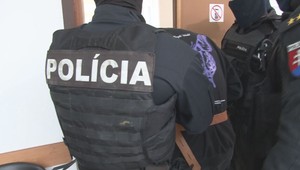 Bývalý policajt prišiel o život dvoma ranami nožom. Vražda stále nie je uzavretá