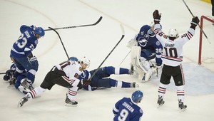 Chicago rozhodlo v závere o prvom víťazstve. Hrdinom Vermette