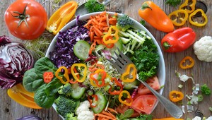 Počuli ste už o surovej strave? Ani predstaviť si neviete, načo všetko je dobrá