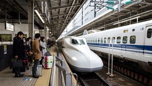 Japonská spoločnosť sa ospravedlnila zákazníkom. Ich vlak odišiel o 20 sekúnd skôr