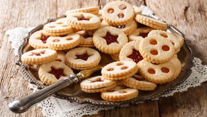 Overený recept na linecké koláče, ktoré sú HNEĎ mäkké: Budú sa vám rozpadávať na jazyku!