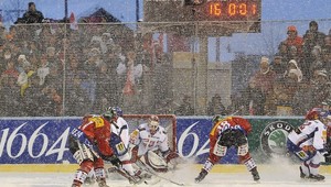 Súboj s Českom v decembri pod holým nebom?