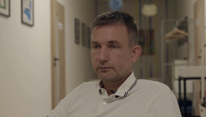 Psychológ Viktor Kríž o situácii na ZŠ v bratislavskej Petržalke: Toto je atmosféra vojny. Nemôže dopadnúť dobre