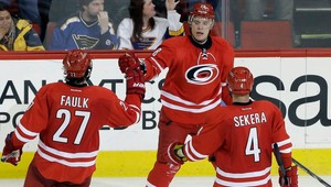 Sekera pomohol k výhre Caroliny nad Halákovým St. Louis