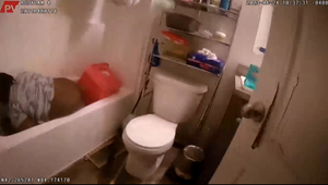 VIDEO: Hrôzostrašný zásah polície. Matka chcela utopiť len 2-ročné dieťa