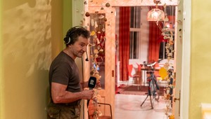 Ako sa dá predstierať vojna z kuchyne? To vám ukáže Ondřej Vetchý v novej komédii!