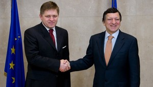 Barroso verí, že Slovensko v januári 2009 zavedie euro