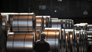 Európa sprísňuje obchod s oceľou: kvóty sa znížia, clá zdvojnásobia