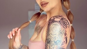 Kvôli farbe vlasov a bacuľatej postave ju šikanovali, dnes jej TO nikto neverí: Aha, ako vyzerá!