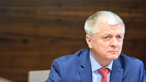 Minister hospodárstva Pavol Pavlis odstúpil. Po rozhovore s Ficom