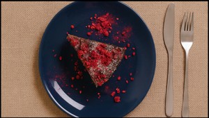 Makovo-tvarohová torta s malinami