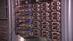 Ani 8 mesiacov po kauze Govnet nie je jasné, či vládna sieť  je chránená. Ministerka Remišová o prípade mlčí