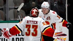 Calgary s dobrou náladou: hrala sa hádzaná či futbal na ľade