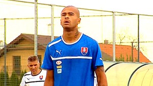 Proti Talianom v zostave s Brazílčanom Teixeirom