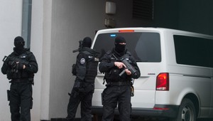 Odsúdili extrémistu Slovakbro. Dostal 6 rokov väzenia