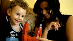 Aneta je na dve deti aj hypotéku sama, nemôže si dovoliť drevo na kúrenie