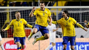 Švédi sa obratom proti Holanďanom vyhli baráži