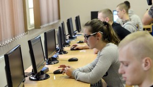 Exkluzívny prieskum agentúry AKO pre JOJ 24: Je dôležité, aby v politike bolo viac mladých ľudí?